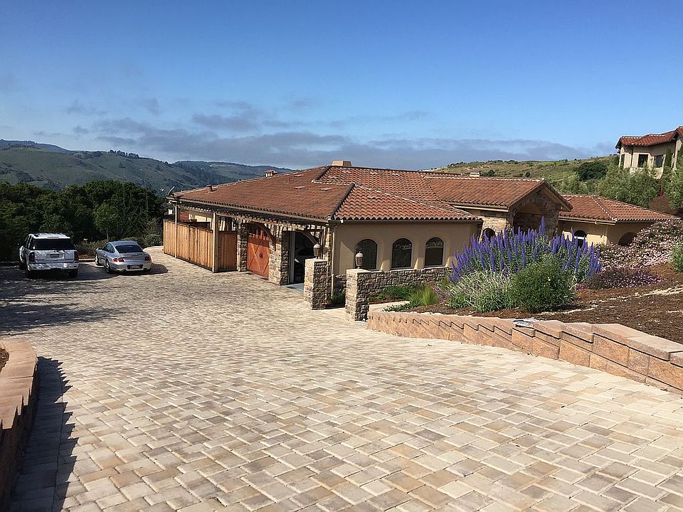 2nd image of 902 La Terraza Ct