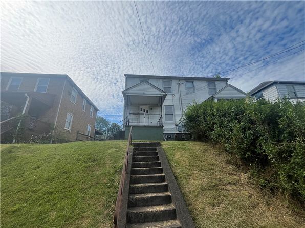 520 Farnsworth Ave, Clairton, PA 15025