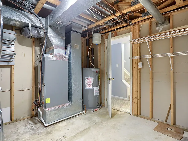 437 Ashton Ln — Photo 19