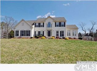 25 Westlake Ct, Jackson, NJ 08527