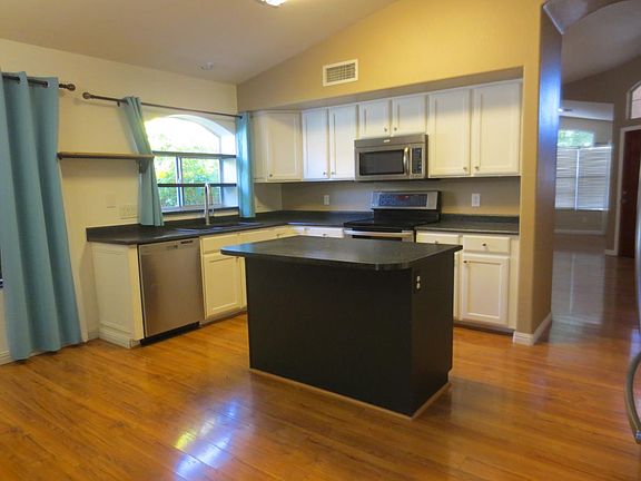 5th image of 9714 W Runion Dr