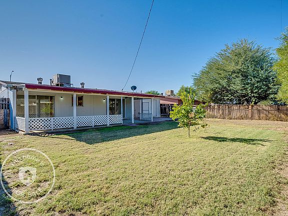 5th image of 7936 W Catalina Dr