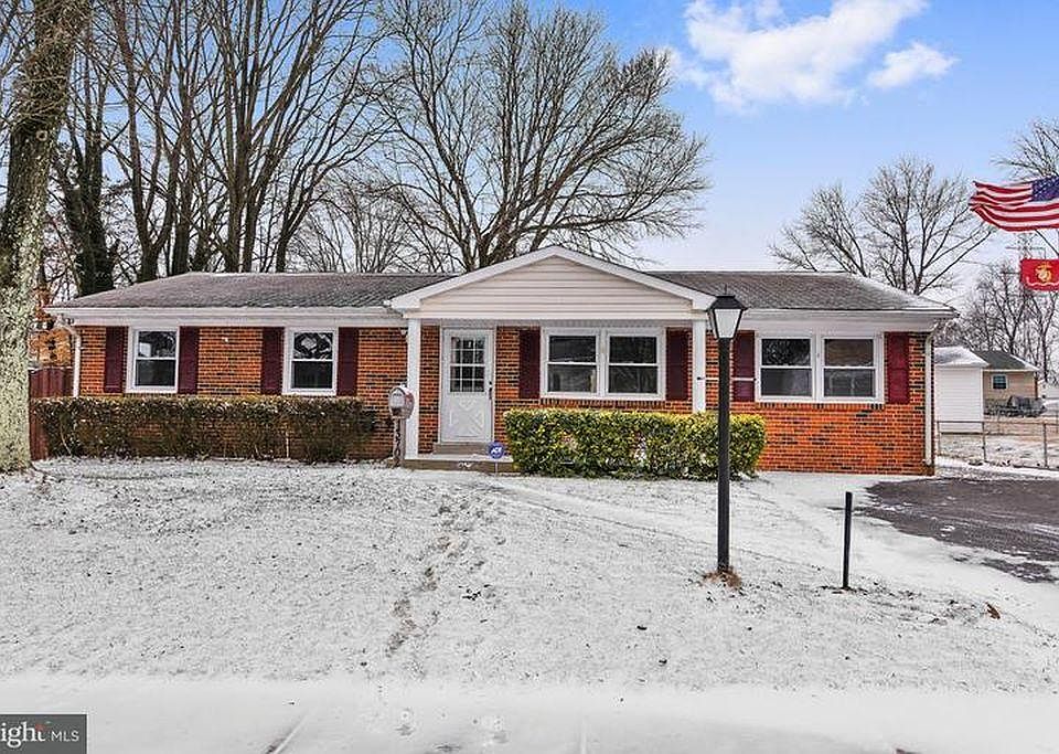 1st image of 13702 Greenbriar Dr
