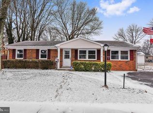 13702 Greenbriar Dr, Woodbridge, VA 22193