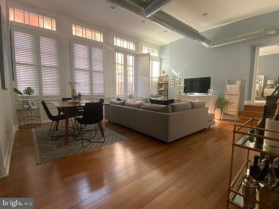 2nd image of 6 Strawberry St #1