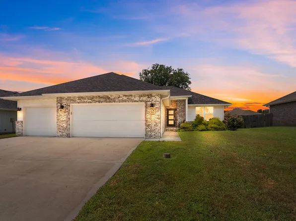 1363 S Strasbourg Avenue, Springfield, MO 65802