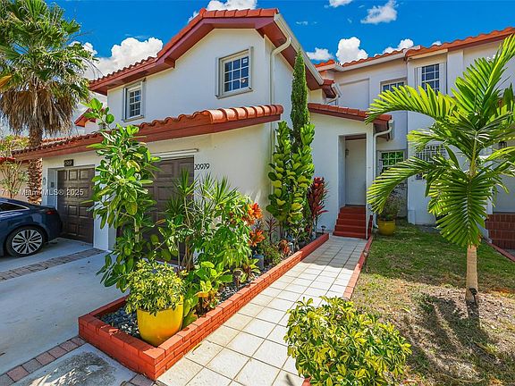 3rd image of 20979 SW 84th Ct