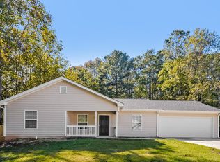 9115 S Sterling Lakes Dr, Covington, GA