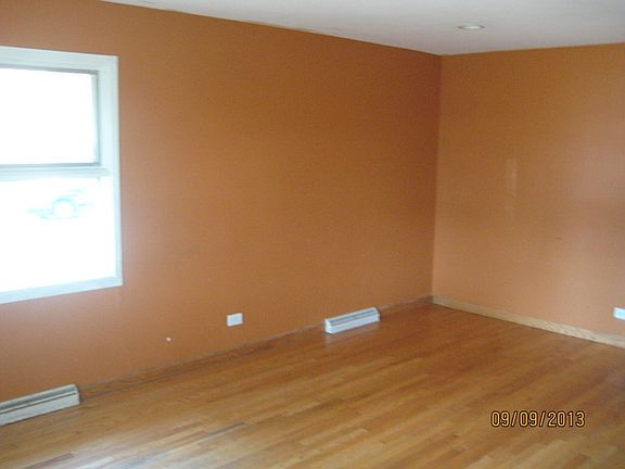 3rd image of 3621 Wilcox Ave