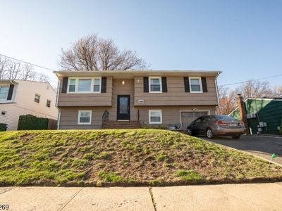 470 W 6Th Ave, Roselle, NJ, 07203
