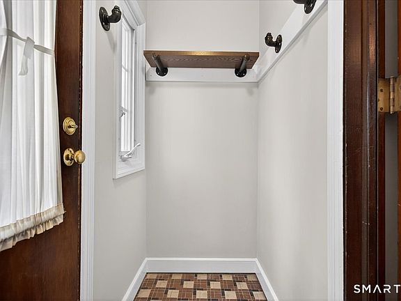 5th image of 35 Barrett Street