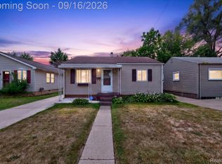 12452 Sidonie Ave, Warren, MI 48089