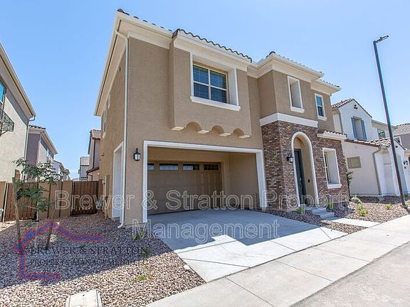3rd image of 1097 E Chapman Dr