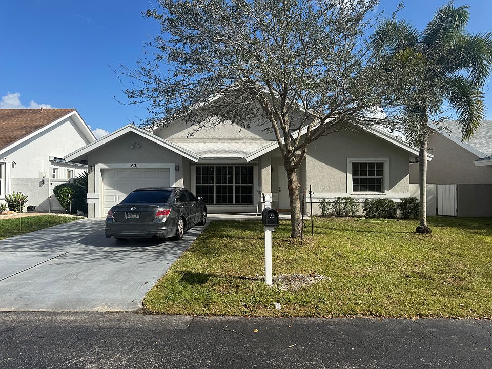2nd image of 621 NW 207th Ave