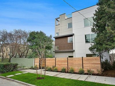 1804 25th Ave UNIT B, Seattle, WA, 98122