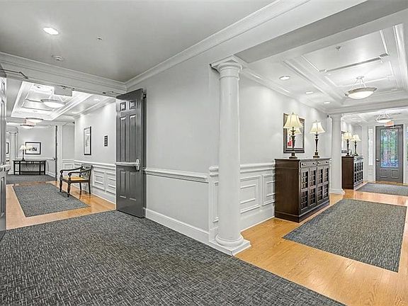 3rd image of 4855 Ivy Ridge Dr SE Unit 204