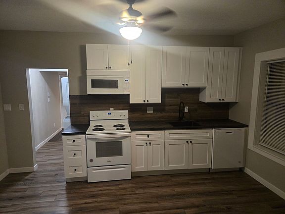 2nd image of 707 NW 4th Ave #303