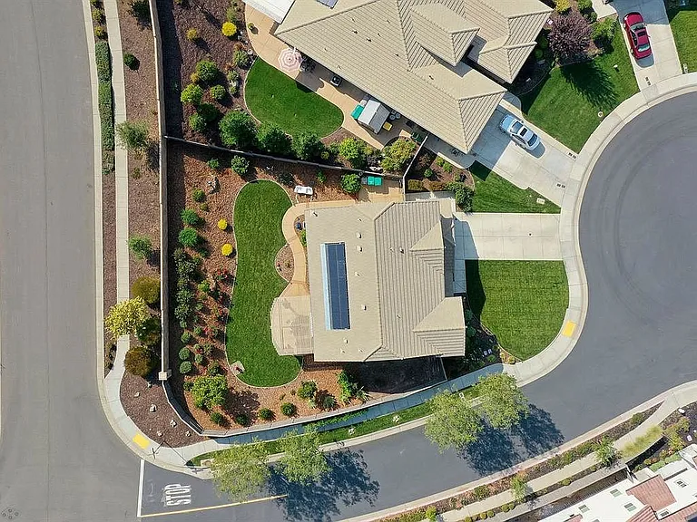 2830 Felton Way — Photo 3