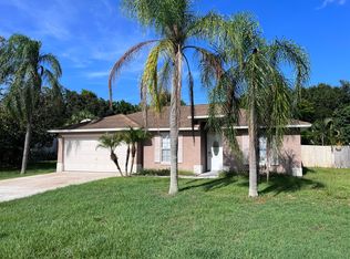 1727 SE Lullaby Ter, Pt Saint Lucie, FL 34953