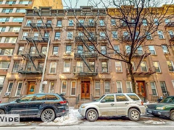 4th image of 348 E 65th St #20C