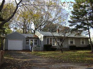 73 Spring Grove Ave, Warwick, RI 02889