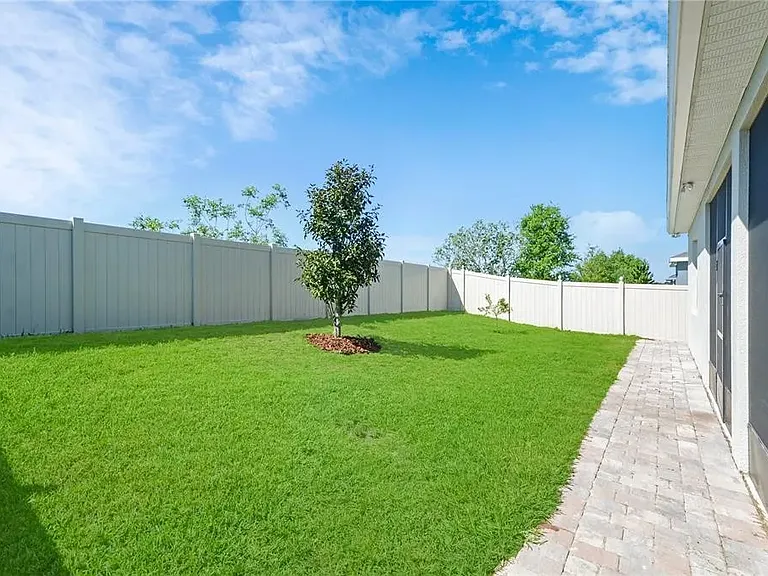 1090 Alder Tree Dr — Photo 23