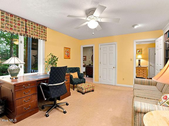 5th image of 2427 Creekridge Drive