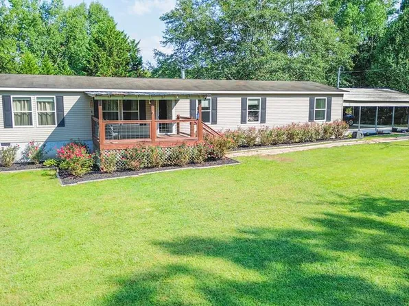 725 Friendship Rd, Chickamauga, GA 30707