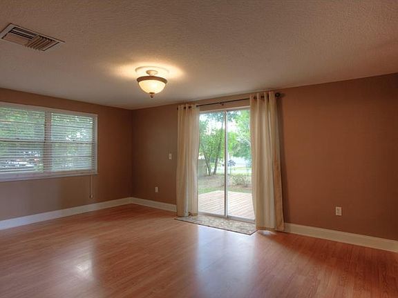 5th image of 37154 Janet Cir