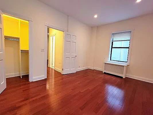 4th image of 137 E 29th St #1Z