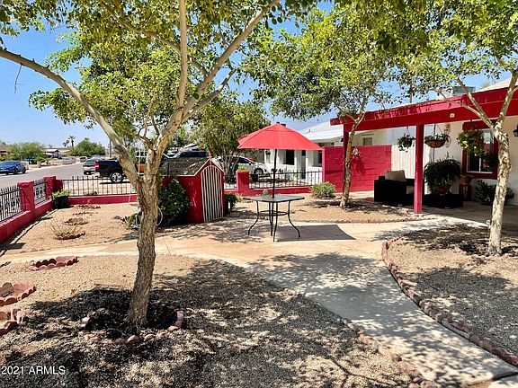 2nd image of 136 E Buena Vista Ave