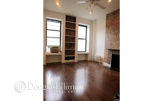 Rented by Douglas Elliman | media 22