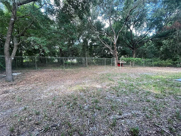 2503 Wilson St — Photo 16