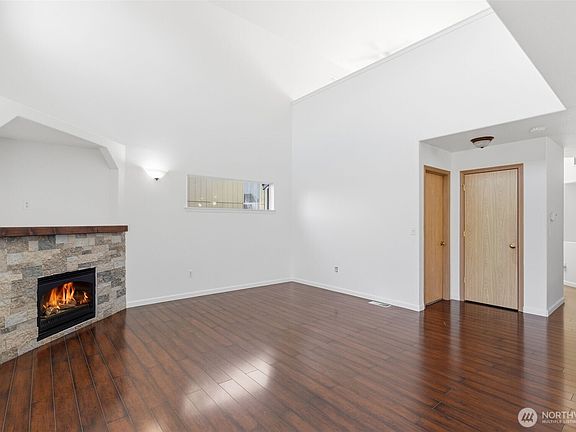 4th image of 19411 12th Avenue Ct E
