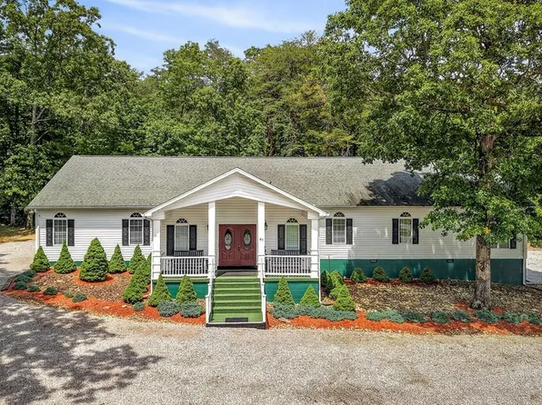 67 Woodlands Ct, Crossville, TN 38571