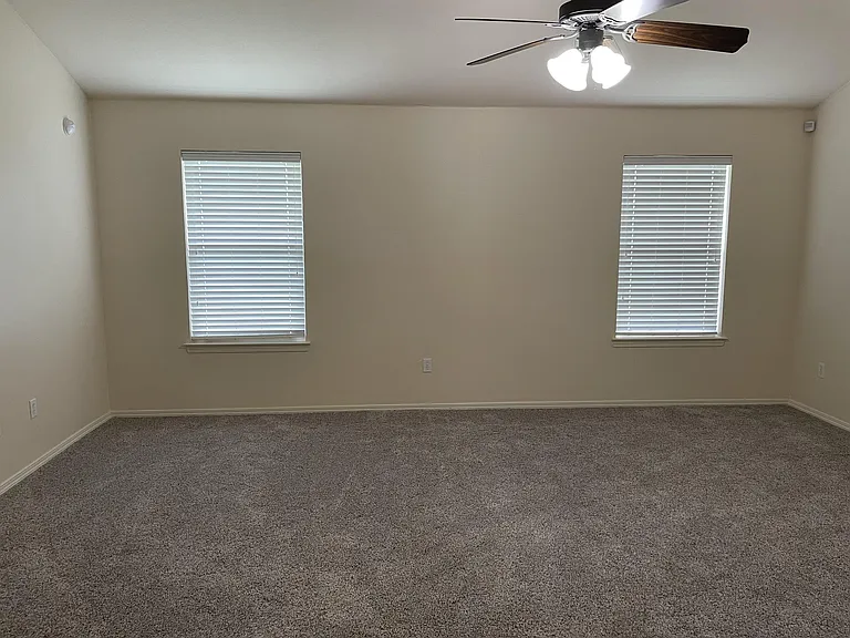 4500 Hunter Blvd — Photo 13