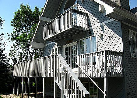 Step up to Wrap Deck