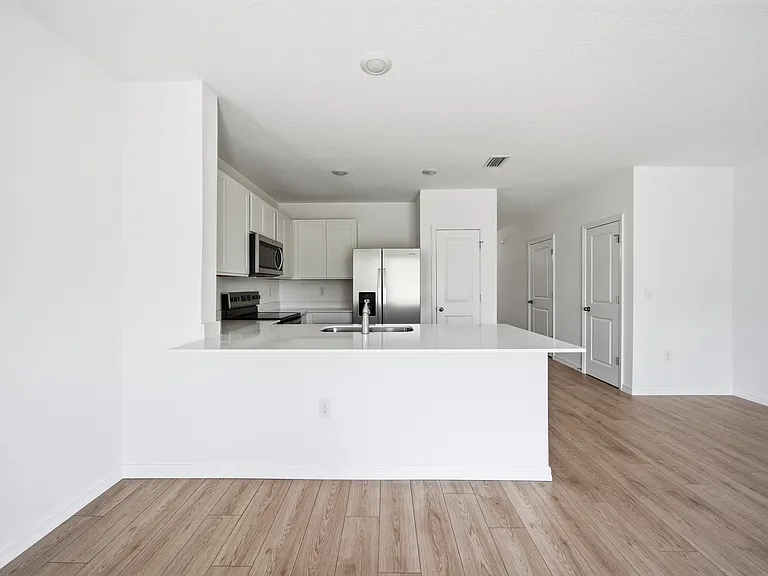 32526 Midsummer Night Ln — Photo 7