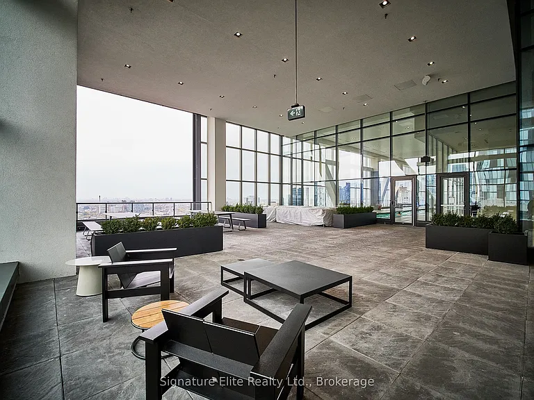 488 University Ave #2705 — Photo 31
