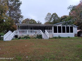 825 Putnam Church Rd, Carthage, NC 28327