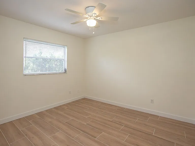 2242 King Johns Ct — Photo 8