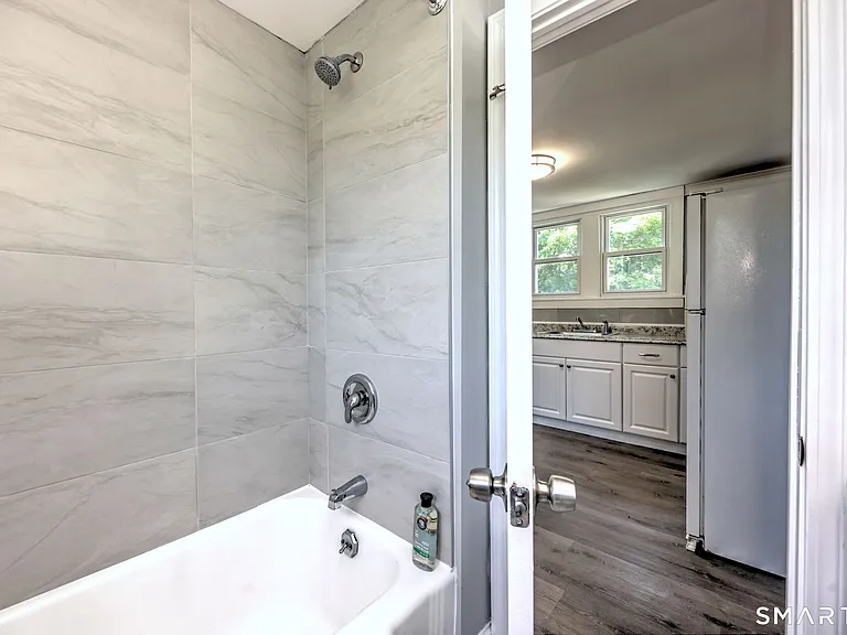 90 N Turnpike Rd #3 — Photo 19