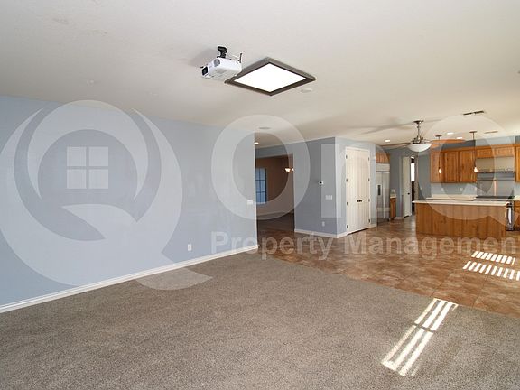 5th image of 18905 E Raven Dr