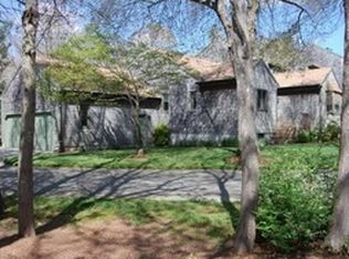 15 Country Way, Dartmouth, MA 02748