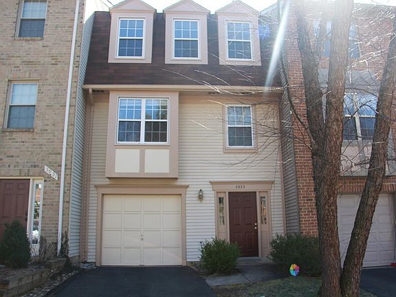 2nd image of 3933 Collis Oak Ct
