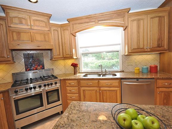 4th image of 3509 Longherridge Dr