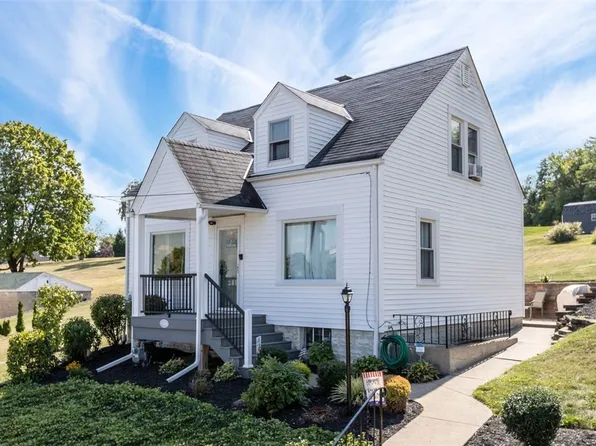 1169 McEwen Ave, Canonsburg, PA 15317
