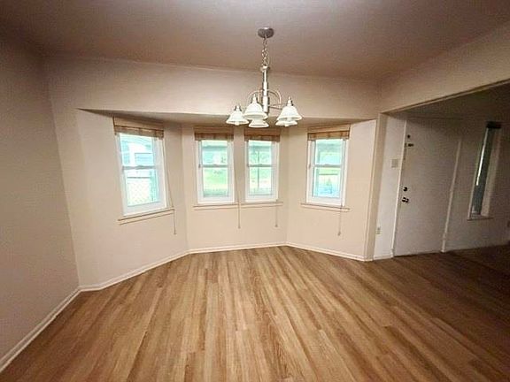 4th image of 1850 Avalon St