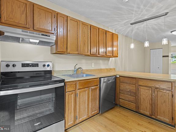 4th image of 1193 Gray Moss Ct