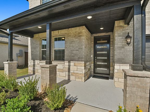 Plan 4049 front porch